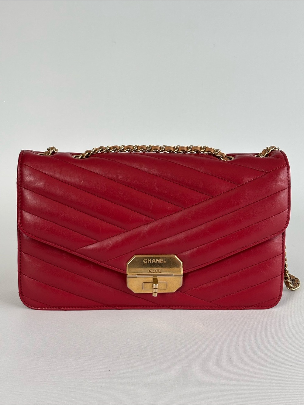 Chanel Vintage Chevron Lambskin Flap Bag Wine Red Gold Chain Hardware